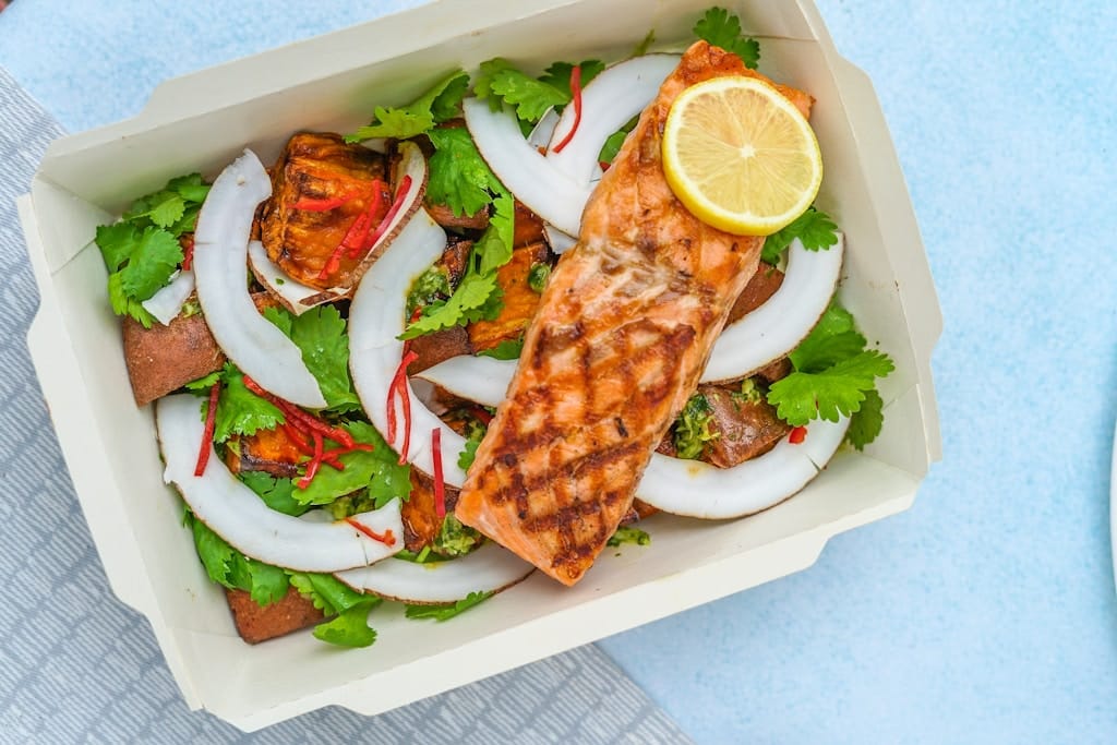 Czym wyróżnia się dieta pudełkowa w Inowrocławiu i dla kogo będzie idealnym rozwiązaniem na co dzień?