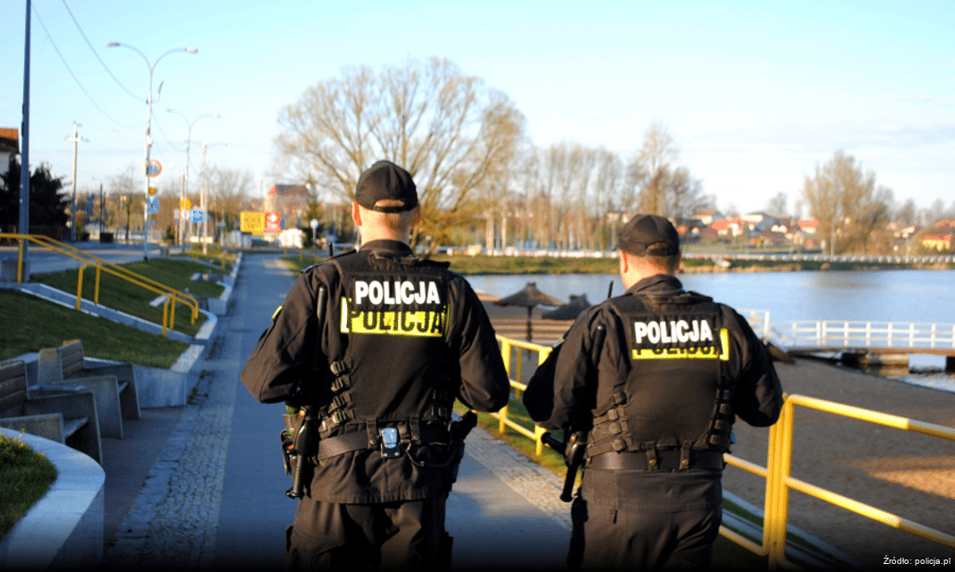 Policjanci apelują o rozwagę na zamarzniętych zbiornikach wodnych